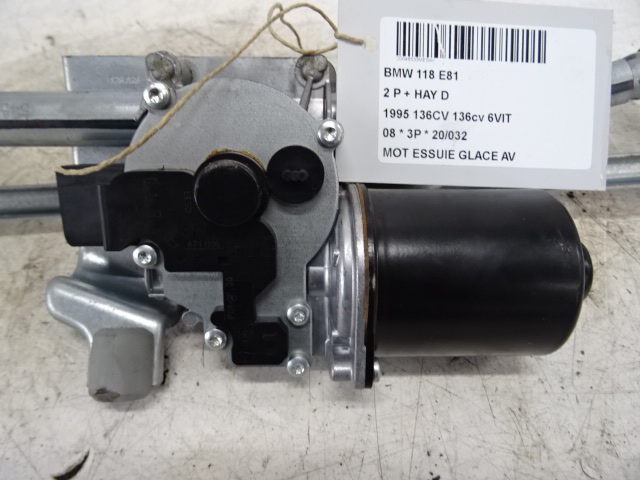 MOTEUR D&#039;ESSUIE-GLACE AVANT Bmw 1 E81/87 4/07 - 12