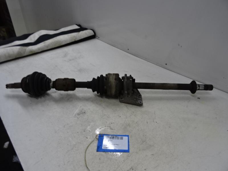 AANDRIJFAS VOOR RECHTS Fiat PUNTO 7/03 - 12