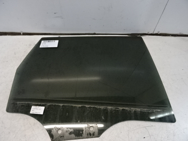 RIGHT REAR DOOR WINDOW Audi Q2 11/16+