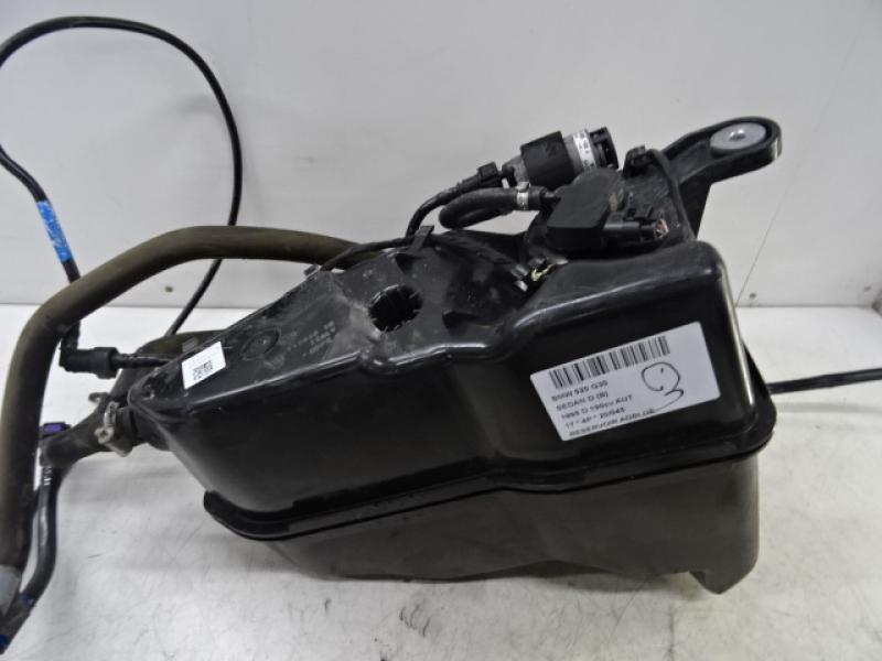 ADBLUE TANK Bmw 5 G30/G31 02/17+