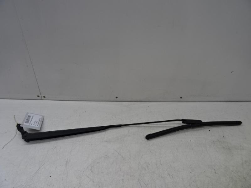 BRAS D'ESSUIE-GLACE AVANT DROIT Citroen C3 PICASSO 09+