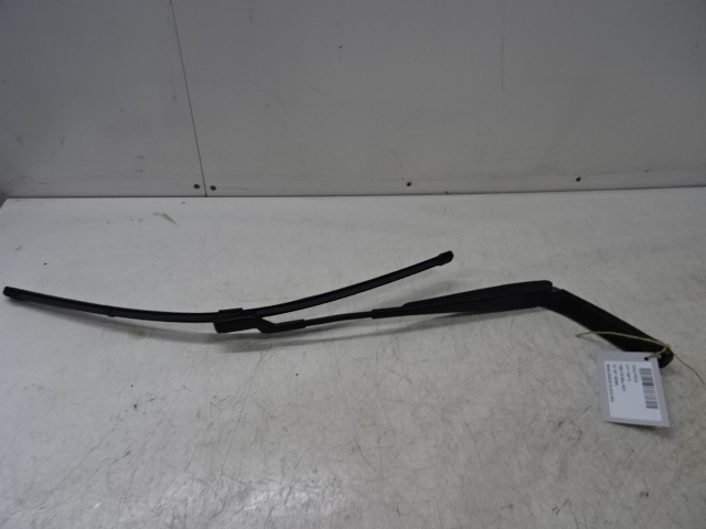 RUITENWISSERARM LINKS VOOR Vw POLO (6R) 6/09 - 4/14