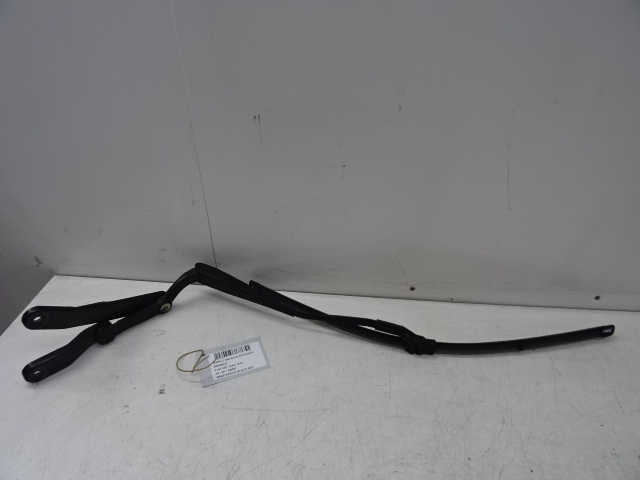 RUITENWISSERARM RECHTS VOOR Mercedes-Benz C W204 07-10