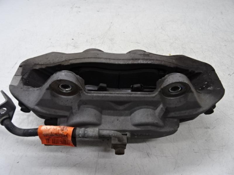 REMKLAUW VOOR LINKS Ford MUSTANG (6 Facelift) FASTBACK 12/2017+