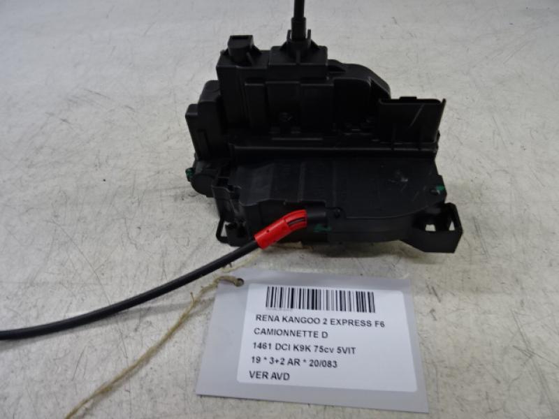 VERGRENDELING VOOR RECHTS Renault KANGOO 6/13- 7/21