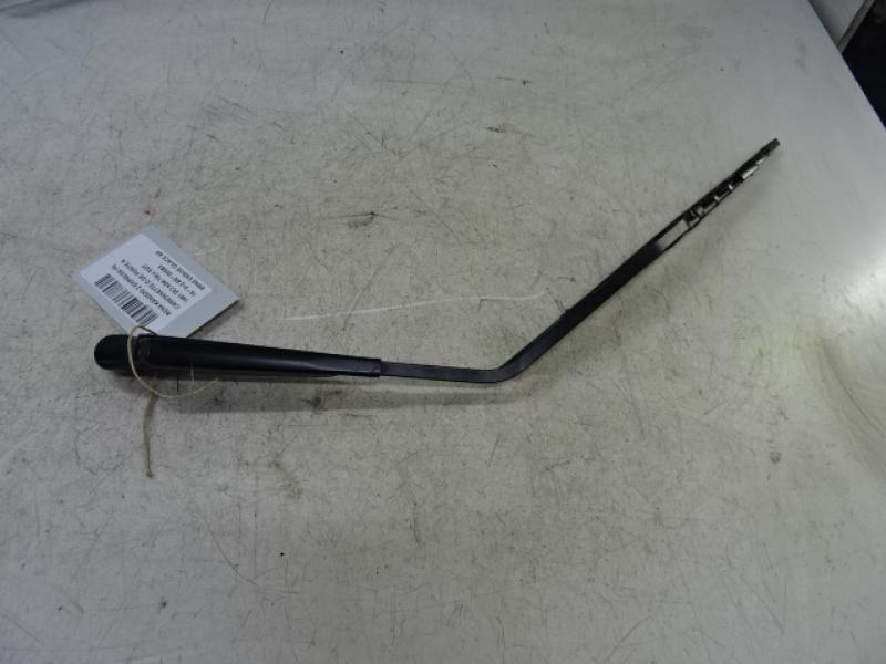SCHEIBENWISCHERARM HINTEN Renault KANGOO 6/13- 7/21