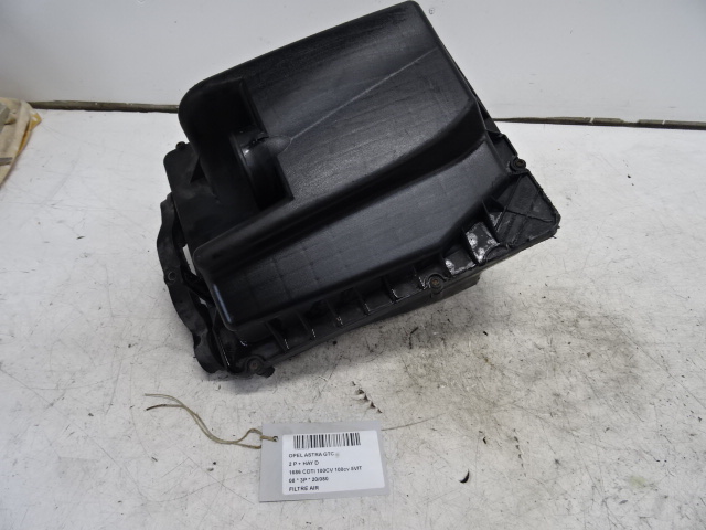 FILTRE A AIR Opel ASTRA H 3/05 - 10 3P/D