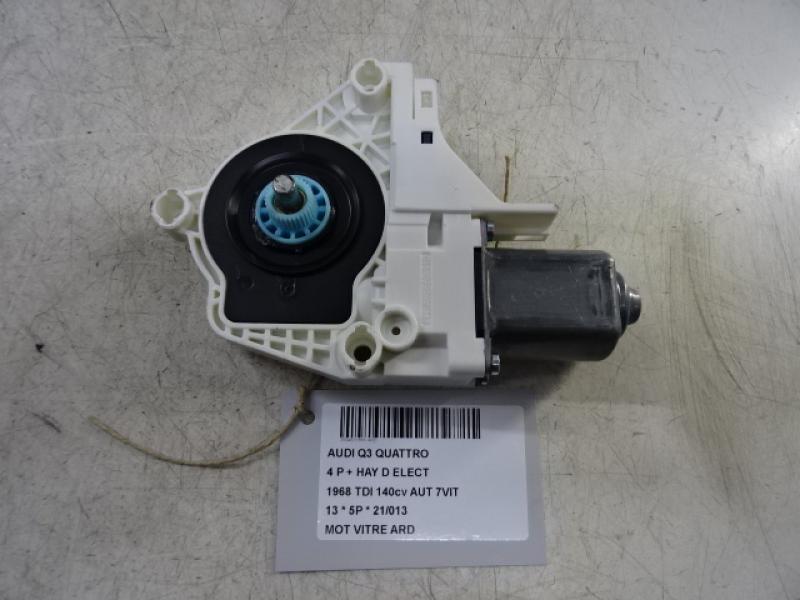 MOTEUR DE VITRE DE PORTE ARRIERE DROITE Audi Q3 06/11 - 15