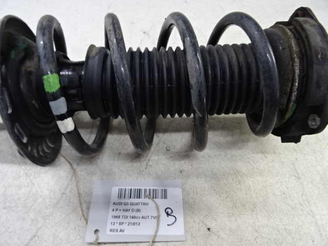 VEER VOOR Audi Q3 06/11 - 15