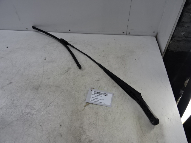 RUITENWISSERARM RECHTS VOOR Audi Q3 06/11 - 15