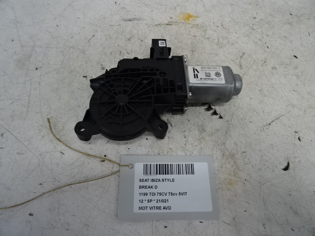 MOTOR RUITMECHANISME VOOR RECHTS Seat IBIZA MK4 (6J) 4/12 - 7/2015