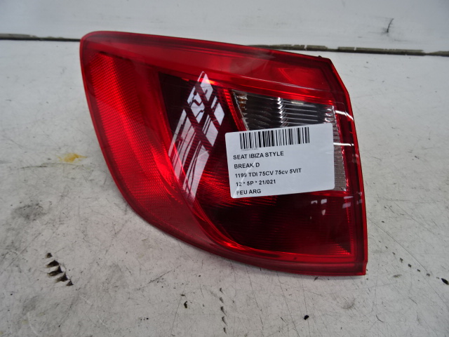 ACHTERLICHT LINKS Seat IBIZA MK4 (6J) 4/12 - 7/2015