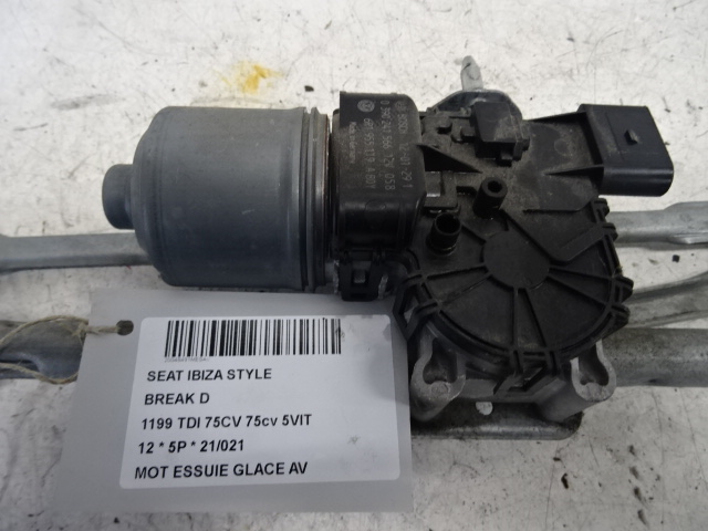 MOTOR RUITENWISSERS VOOR Seat IBIZA MK4 (6J) 4/12 - 7/2015