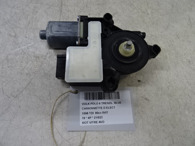 MOTOR RUITMECHANISME VOOR RECHTS Vw POLO (AW/BZ) 10/17 - 9/21