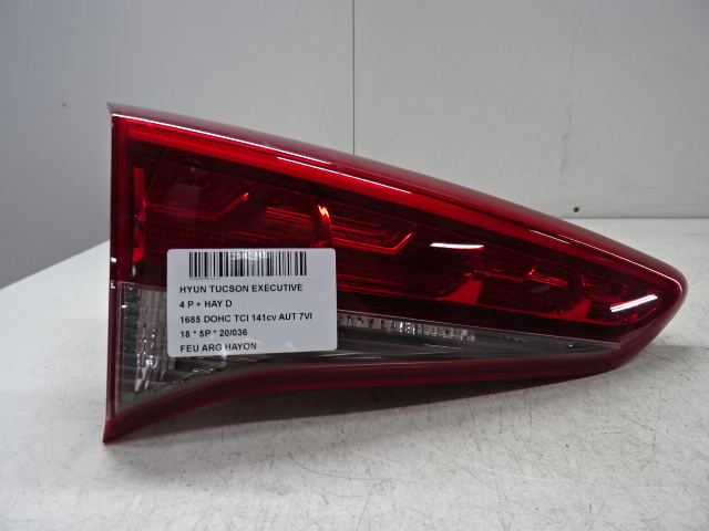 LICHT ACHTERKLEP LINKS Hyundai TUCSON (2) 09/15 - 09/18