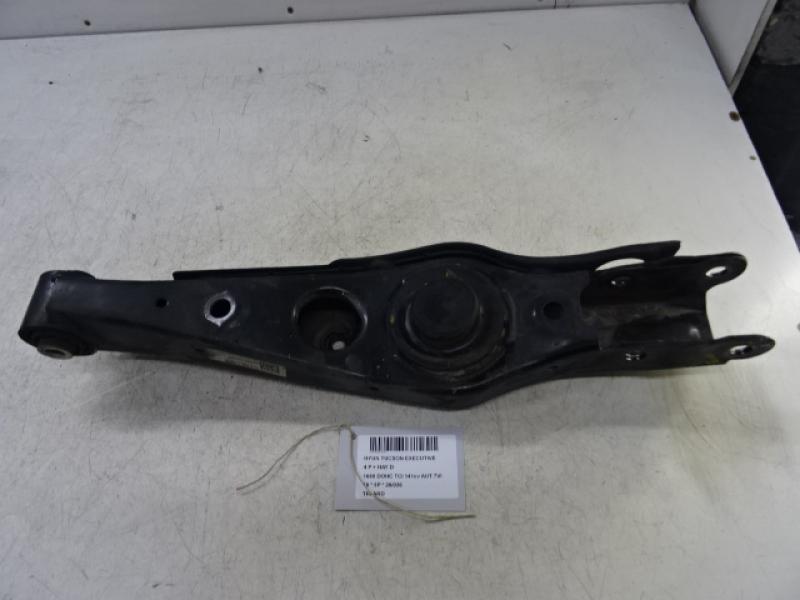 TRIANGLE ARRIERE DROITE Hyundai TUCSON (2) 09/15 - 09/18