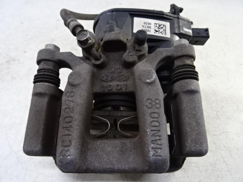 MACHOIRE ARRIERE DROITE Hyundai TUCSON (2) 09/15 - 09/18