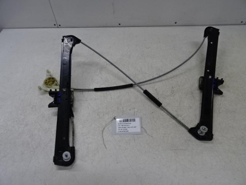 LEVE-VITRE DE PORTE AVANT DROITE Audi A3 3,5D 9/12 - 16