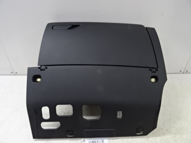 OPBERGVAKJE Audi A3 3,5D 9/12 - 16