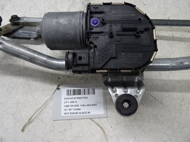MOTEUR D&#039;ESSUIE-GLACE AVANT Audi A3 3,5D 9/12 - 16
