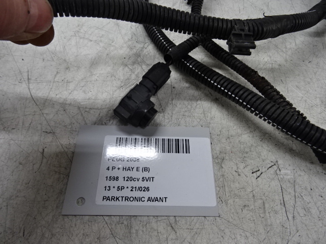 PARKTRONIC AVANT Peugeot 2008 (1)  5/13 - 4/16