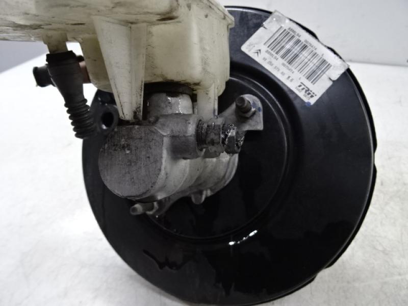 BREMSKRAFTVERSTÄRKER Peugeot 2008 (1)  5/13 - 4/16