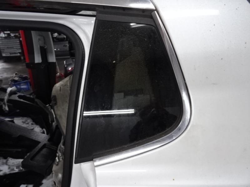 RUIT ZIJKANT ACHTER LINKS Peugeot 2008 (1)  5/13 - 4/16