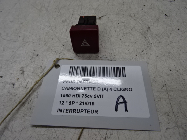 INTERRUPTEUR Peugeot PARTNER 08 - 18