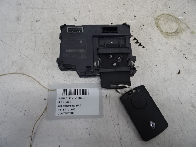 CONTACTSLOT Renault CLIO IV 7/16 - 20 FaceLift