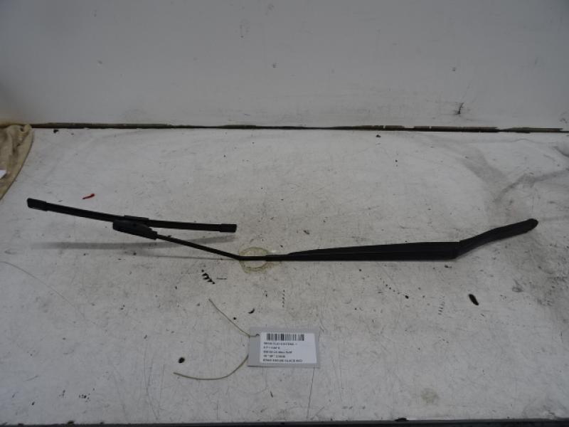 RUITENWISSERARM RECHTS VOOR Renault CLIO IV 7/16 - 20 FaceLift