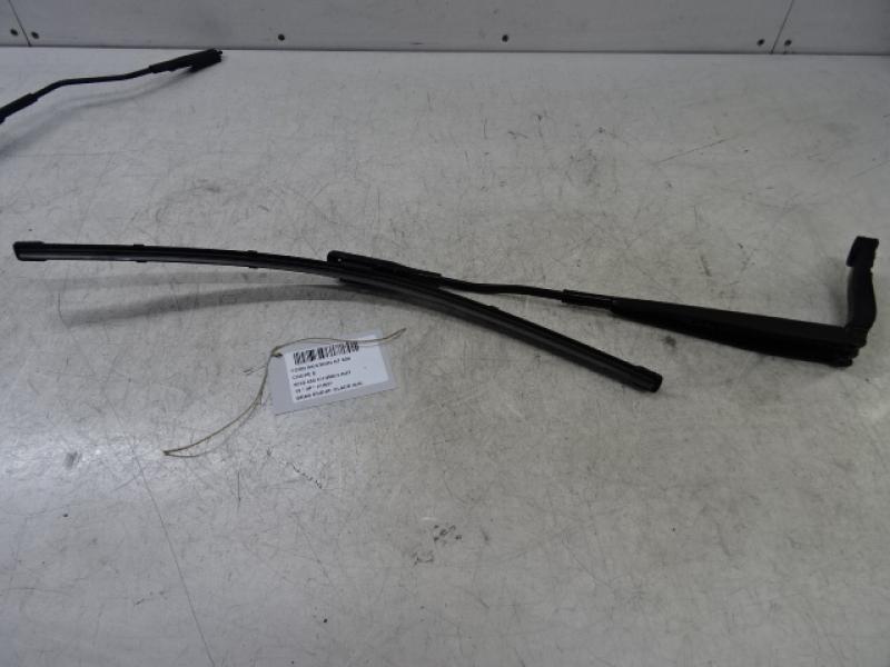RUITENWISSERARM LINKS VOOR Ford MUSTANG (6 Facelift) FASTBACK 12/2017+