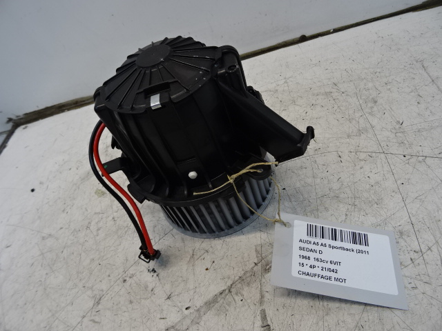 MOT VERWARMING Audi A5 (2) 8/11 - 16