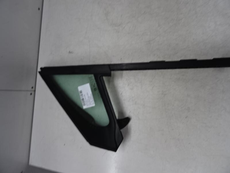 ZIJRUIT VOOR LINKS Peugeot 208 8/15 - 20