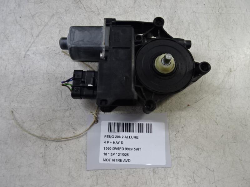 MOTOR RUITMECHANISME VOOR RECHTS Peugeot 208 8/15 - 20