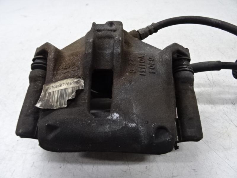 REMKLAUW VOOR LINKS Peugeot 208 8/15 - 20