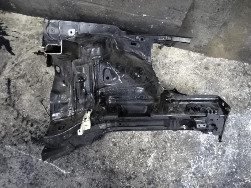 BINNENSPATBORD VOOR LINKS Audi Q3 11/18+
