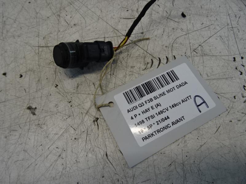 PARKTRONIC AVANT Audi Q3 11/18+