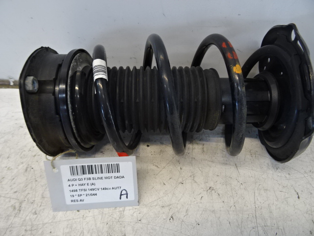 VEER VOOR Audi Q3 11/18+