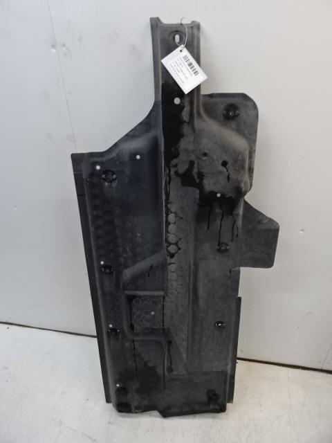 PLASTIQUE SOUS VOITURE DROIT Vw POLO (6R) 6/09 - 4/14