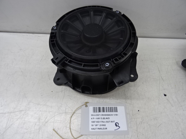 AUTOSPEAKERS Ds DS7 CROSSBACK 1/18+