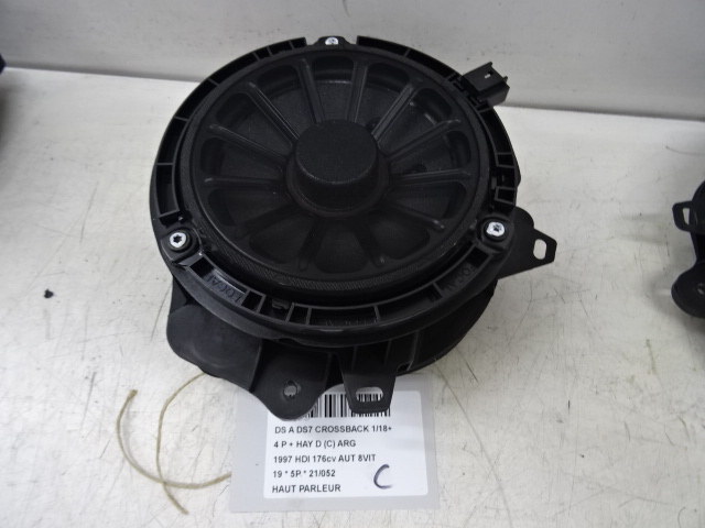 AUTOSPEAKERS Ds DS7 CROSSBACK 1/18+