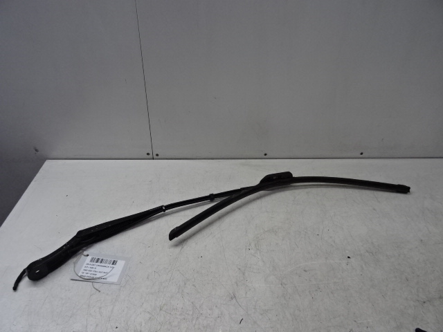 RUITENWISSERARM LINKS VOOR Ds DS7 CROSSBACK 1/18+
