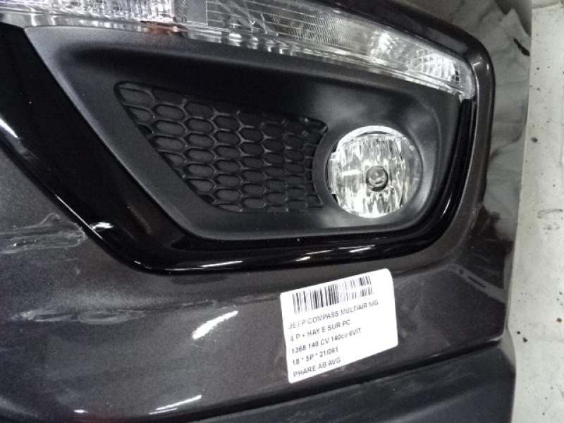 MISTLICHT VOOR LINKS Jeep COMPASS 7/17+