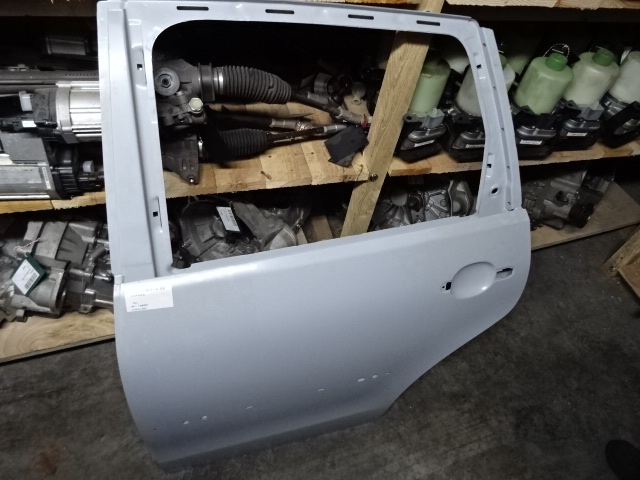 DEUR ACHTER LINKS Vw POLO (9N) 2/02 - 4/05