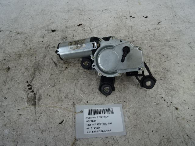 RUITENWISSERMOTOR ACHTER Vw GOLF IV 11/97 - 03