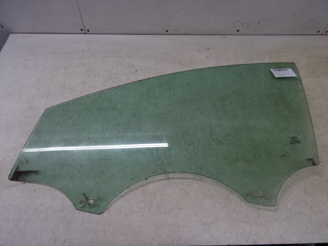 LEFT FRONT DOOR WINDOW Ford FOCUS (4) 02/11 - 14