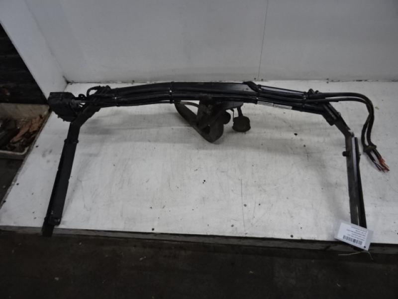 TOW BARS Ford FOCUS (4) 02/11 - 14