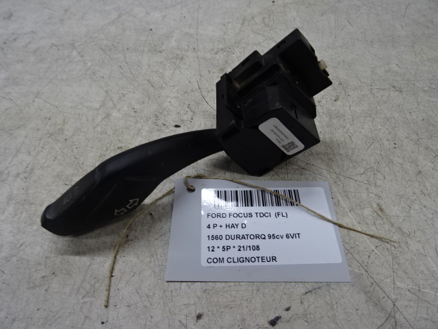 KNIPPERLICHTSCHAKELAAR Ford FOCUS (4) 02/11 - 14