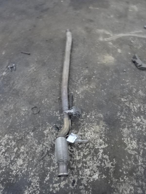 UITLAAT VOORPIJP Audi TT 07/14+