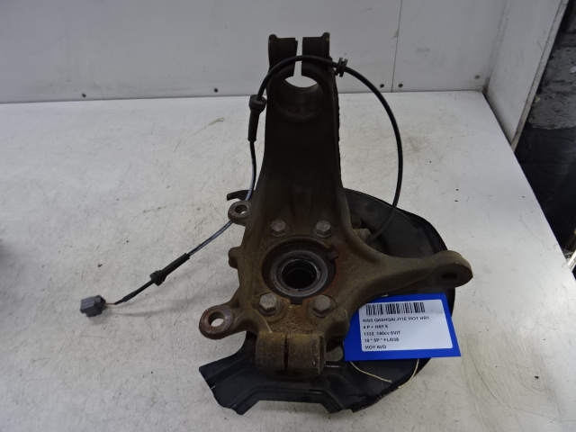 WIELNAAF VOOR RECHTS Nissan QASHQAI 7/17 -  21 J11